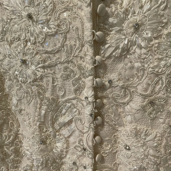 Martina Liana size 8 wedding gown 2014 collection - Picture 5 of 10